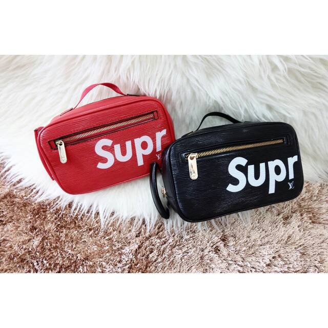 L*UIS VUITTON x SUPREME HAND BAG (882)