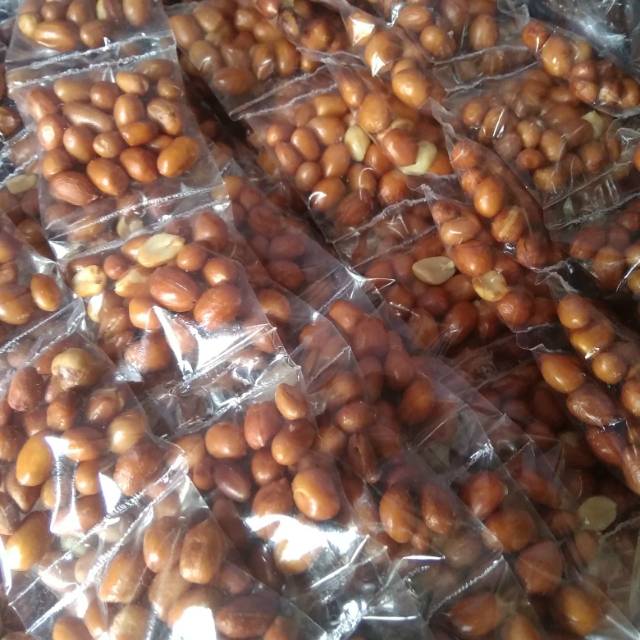 

Kacang Goreng Renceng atau gantungan kualitas top