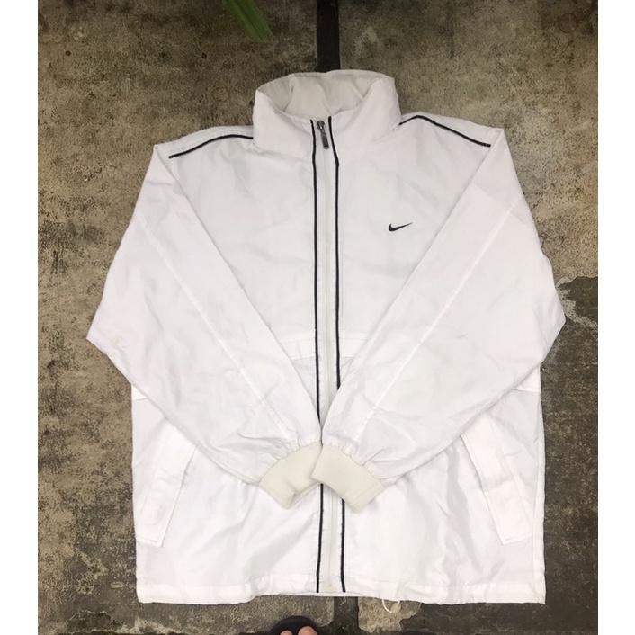 Vintage Nike windbreaker small swoosh