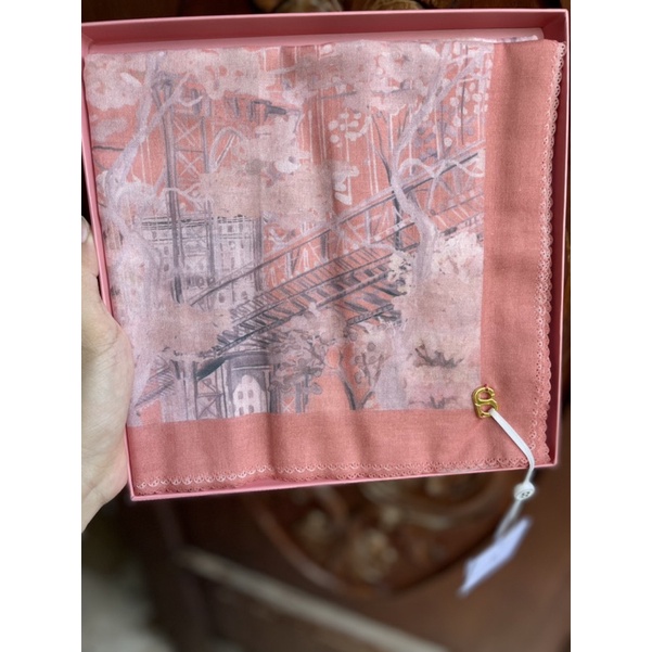 BUTTONSCARVES NOMAD NEW YORK 3