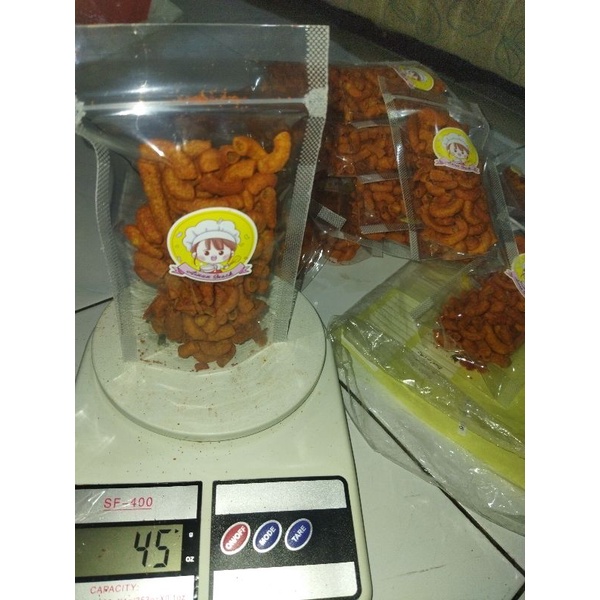 

makaroni pedas daun jeruk