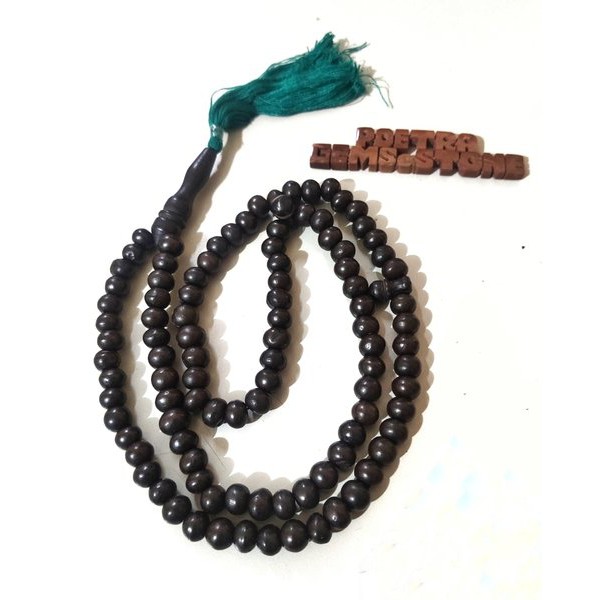 TASBIH KAYU GAHARU HITAM 8MM 99BUTIR ASLI WANGI KHAS GAHARU KALIMANTAN BERGARANSI