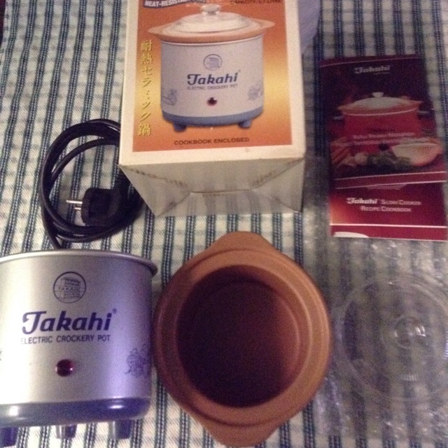 Takahi Slow Cooker 0,7L - Preloved