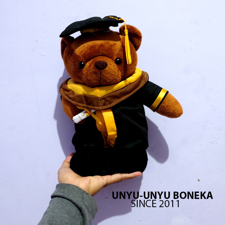 Boneka teddy bear toga wisuda graduation bahan lembut bear beruang