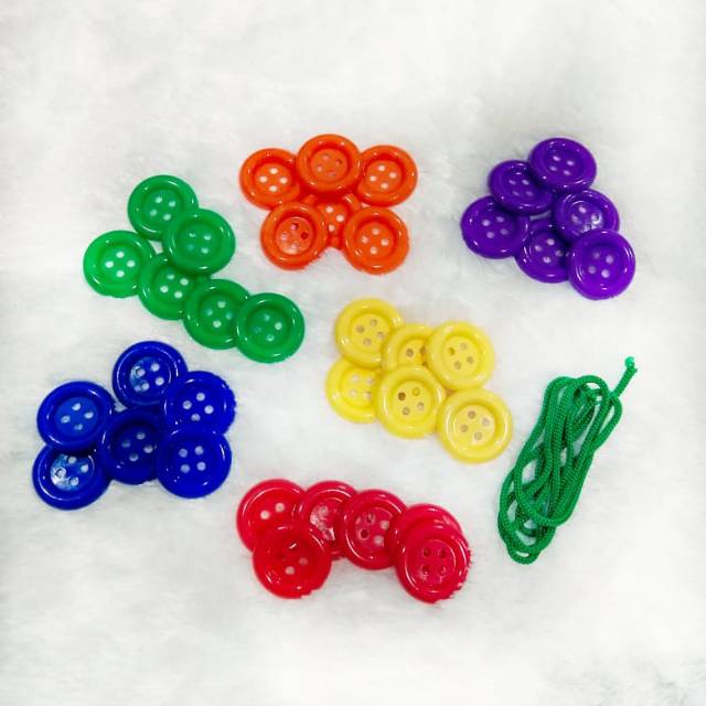 Meronce kancing mainan edukasi mainan anak