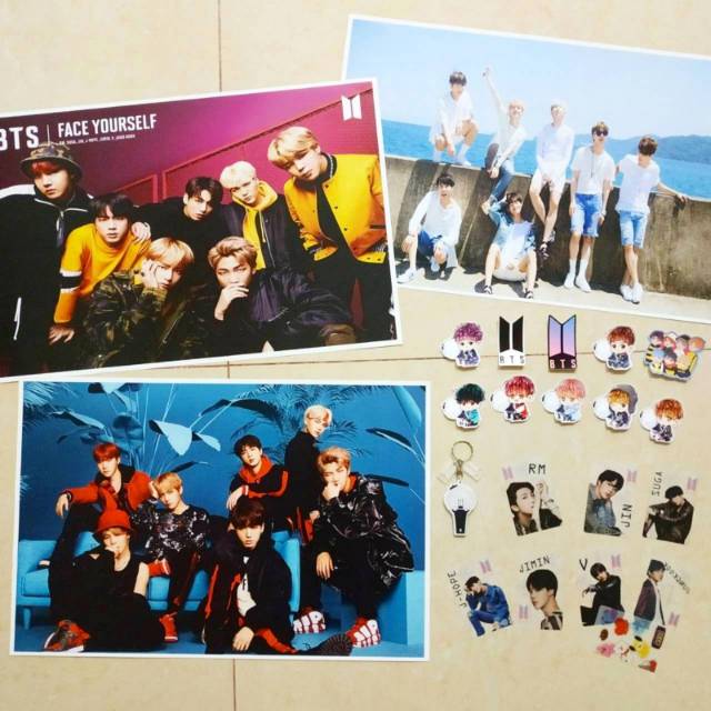 

BTS Box / Hampers Gift Box Merchandise BTS Hadiah Ultah Kpop