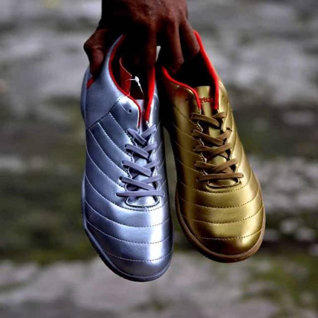 Sepatu Futsal Ortuseight Cygnus IN