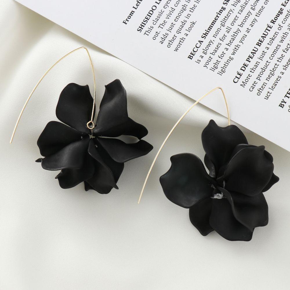 Anting Tusuk Nanas Perhiasan Wanita Elegan Motif Bunga