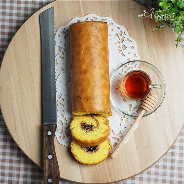 

BOLU GULUNG / ROLL CAKE AMARO OLEH OLEH BANDUNG