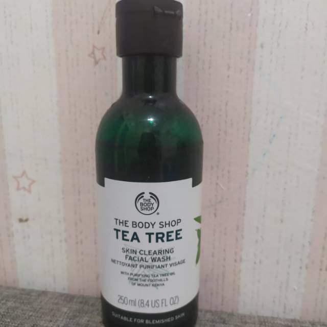 The Body Shop Tea Tree Facial Wash