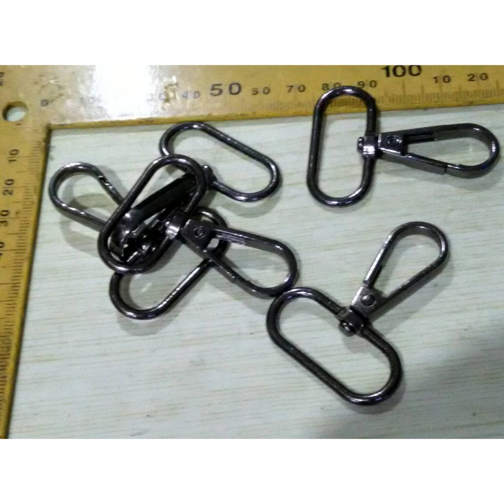 Cantelan Pengait Tas segi 3 cm warna hitam Shopee Cantelan Pengait Tas segi 3 cm warna hitam Shopee