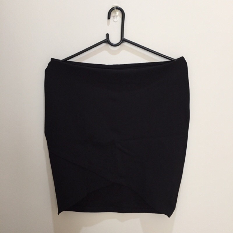 Preloved Rok Bodycon Hitam Stradivarius