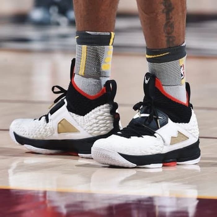 alexander mcqueen size 37