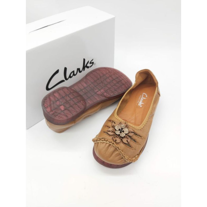 Clarks Bunga Melati Opera / Clarks milkweed flower flat