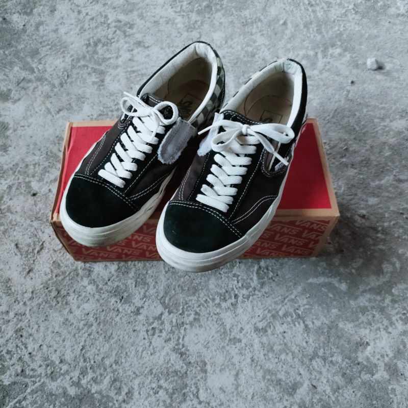 vans cut and paste bw second