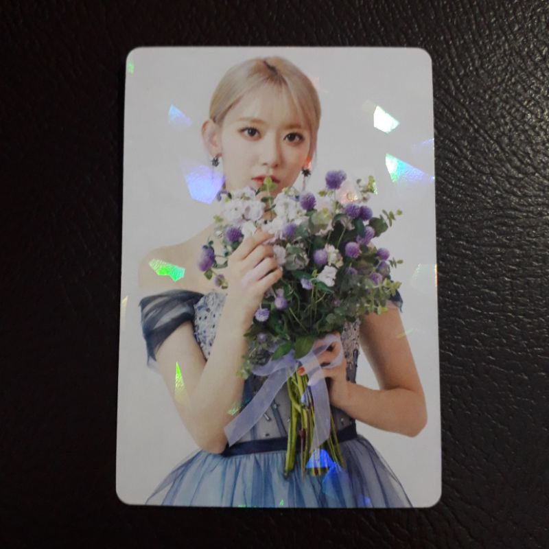 [BOOKED BY NANA & BINTANG] IZ*ONE / IZONE MIYAWAKI SAKURA PC (PHOTOCARD) GLITTER SURPR*IZ / SURPRIZ