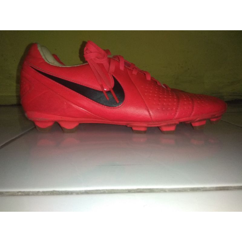 Sepatu Bola Nike CTR 360 leather original