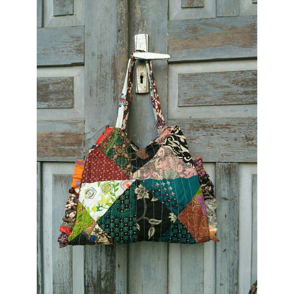 TAS SEGITIGA CANTIK-BATIK MURAH-BATIK WANITA-KAIN PERCA-DARI KAIN PERCA-KAIN PERCA MURAH