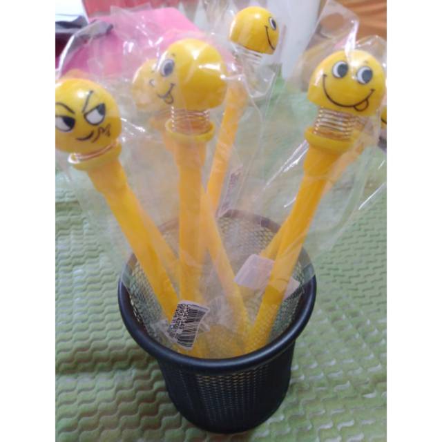 

BOLPOINT GEL EMOJI GOYANG ,IMPOR ( BARU)