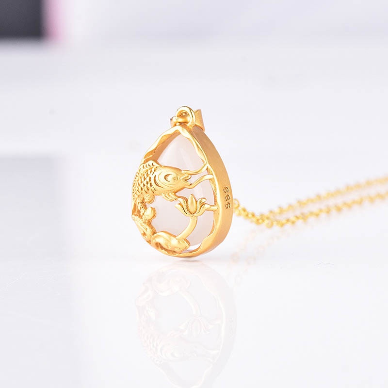 [Ready Stock]Fashion Gold-Plated Lotus Necklace Inlaid with Jade Pendant