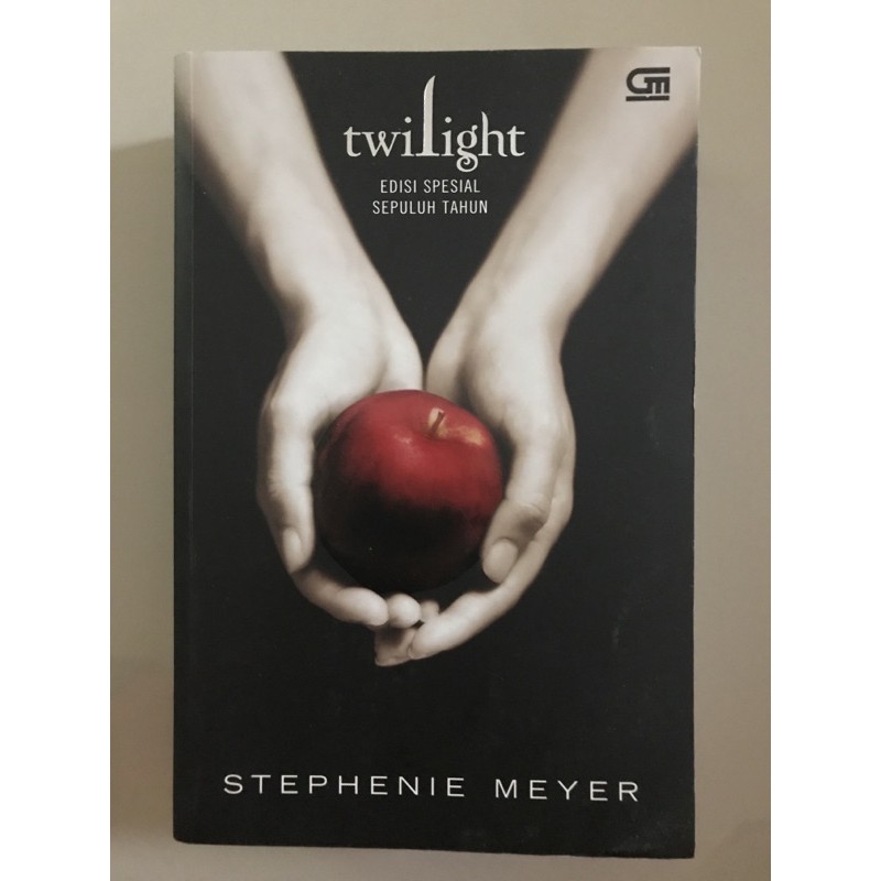Novel Twilight Edisi Spesial 10 Tahun