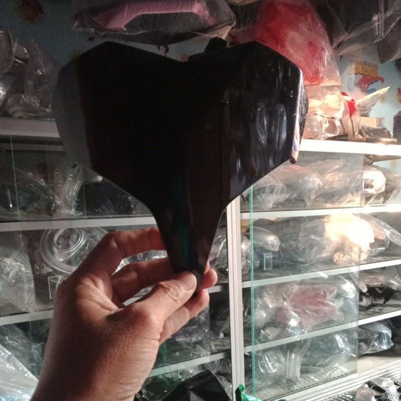 visor batok depan vario 150 new tahun 2018