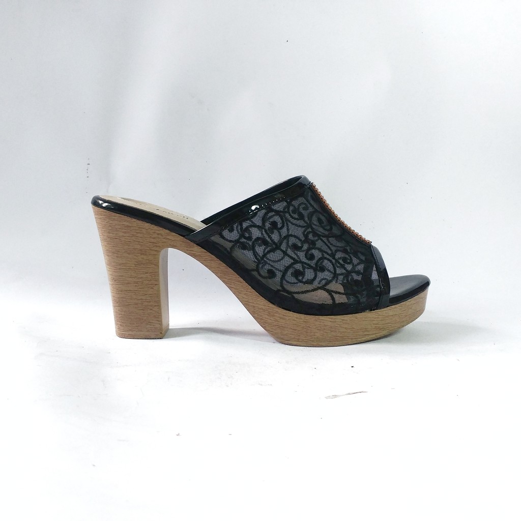 Workswell Sandal Wedges Wanita Warna Hitam Brukat Kode 1888BH