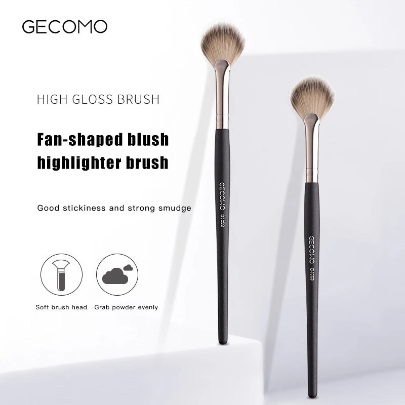 1 Pcs Professional Fan Makeup Brush Blending Highlighter Contour Face Loose Powder Brush Partial Face Cosmetic Beauty Tools