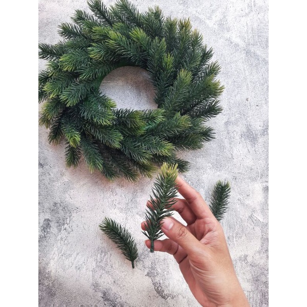 CEMARA WREATH ARTIFICIAL