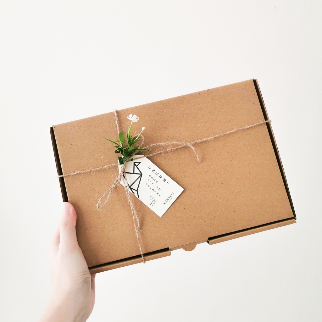 

EXTRA GIFT BOX Tambahan Kotak Kado & Kartu Ucapan