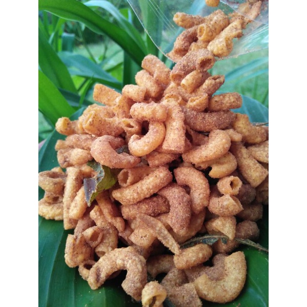 

makaroni/mielidi/basreng/kripikkaca/molring/kripiksotong/kripiknugget/krupukseblak