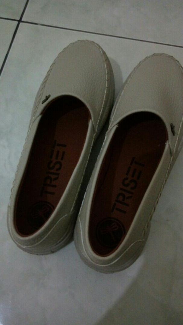 Triset Sepatu Wanita Size 36-40