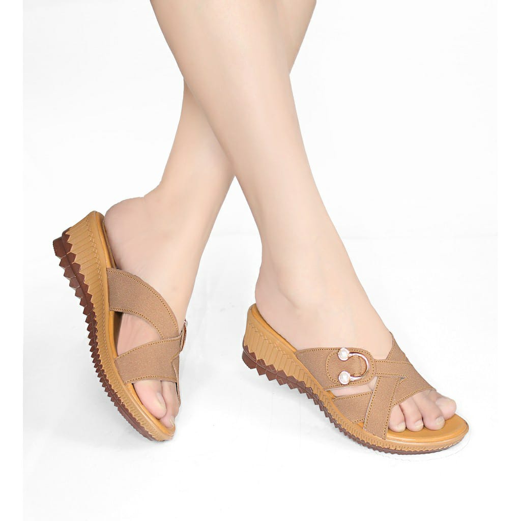 Invincible Sandal Sendal Wanita Wedges Wijes Wadges Casual Terbaru Kekinian 2022