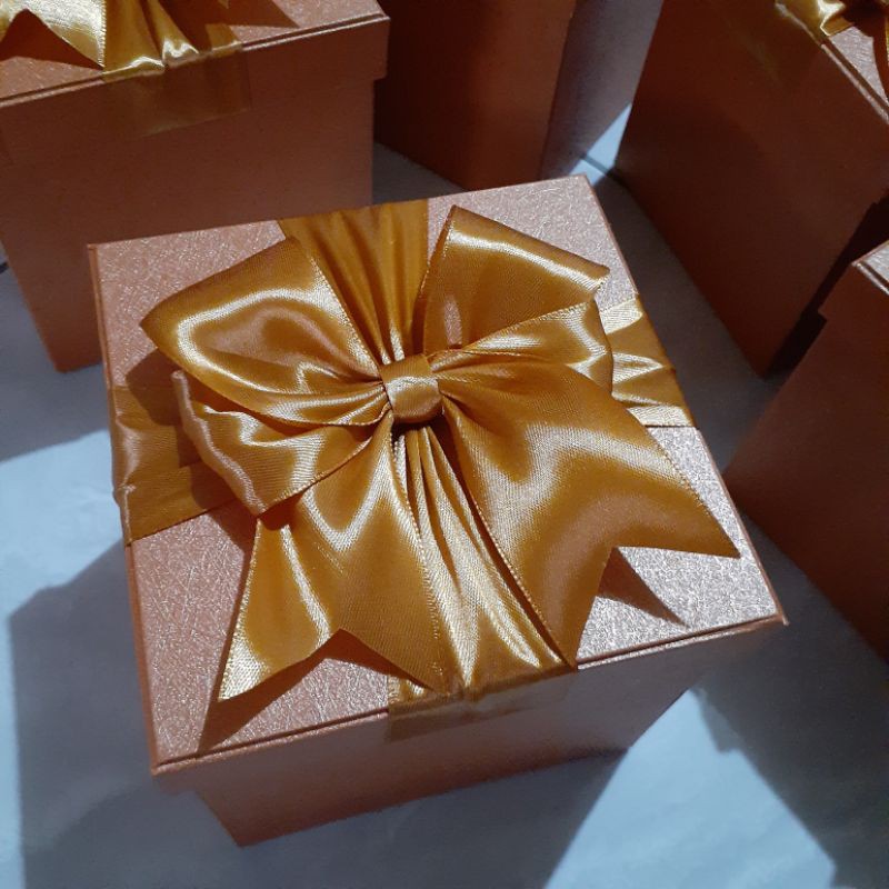 Box Kado Orange Bisa Reques Ukuran dan Pilih Warna