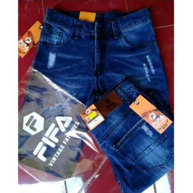 Celana Jeans Pendek Pria Celana Pendek Jeans Pria Model Sobek Wishker Celana Pendek Jeans Sobek  Ripped Pria