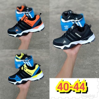 Sepatu Jogging Running Pria  Adidas  Free Kaos  Kaki 