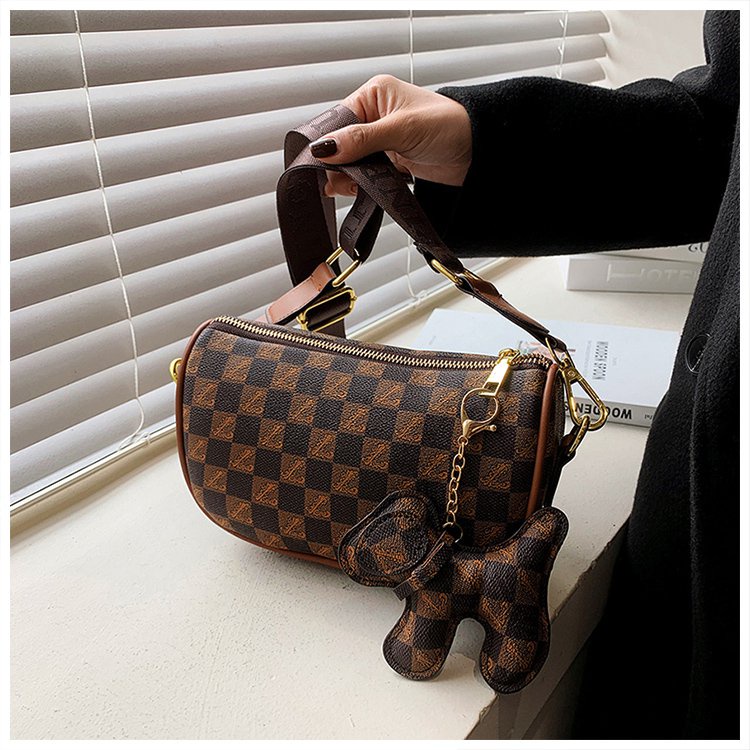 ( 2PC 1KG ) GTBI998878383 New Arrival  !!!  Tas Selempang Wanita Import  Premium Terbaru+ASESORIS