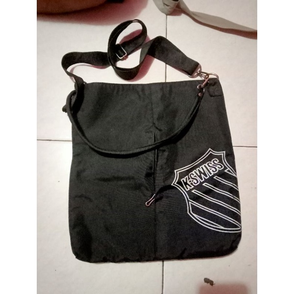 K-SWISS tas selempang bisa jadi Tote second