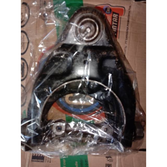 Lower arm mitsubishi L300 bensin solar diesel original
