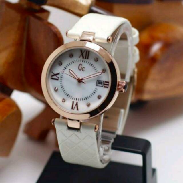Jam Tangan Wanita Gc Body Gold Bahan Tali Kulit