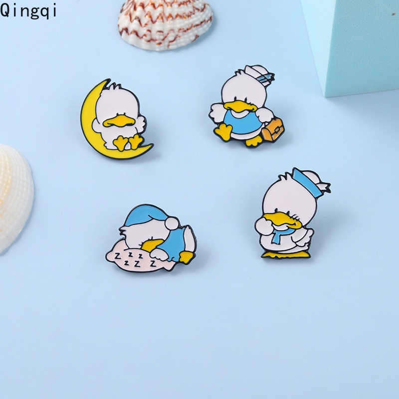 Bros Pin Enamel Bentuk Kartun Hewan Bebek Putih Untuk Pakaian Wanita