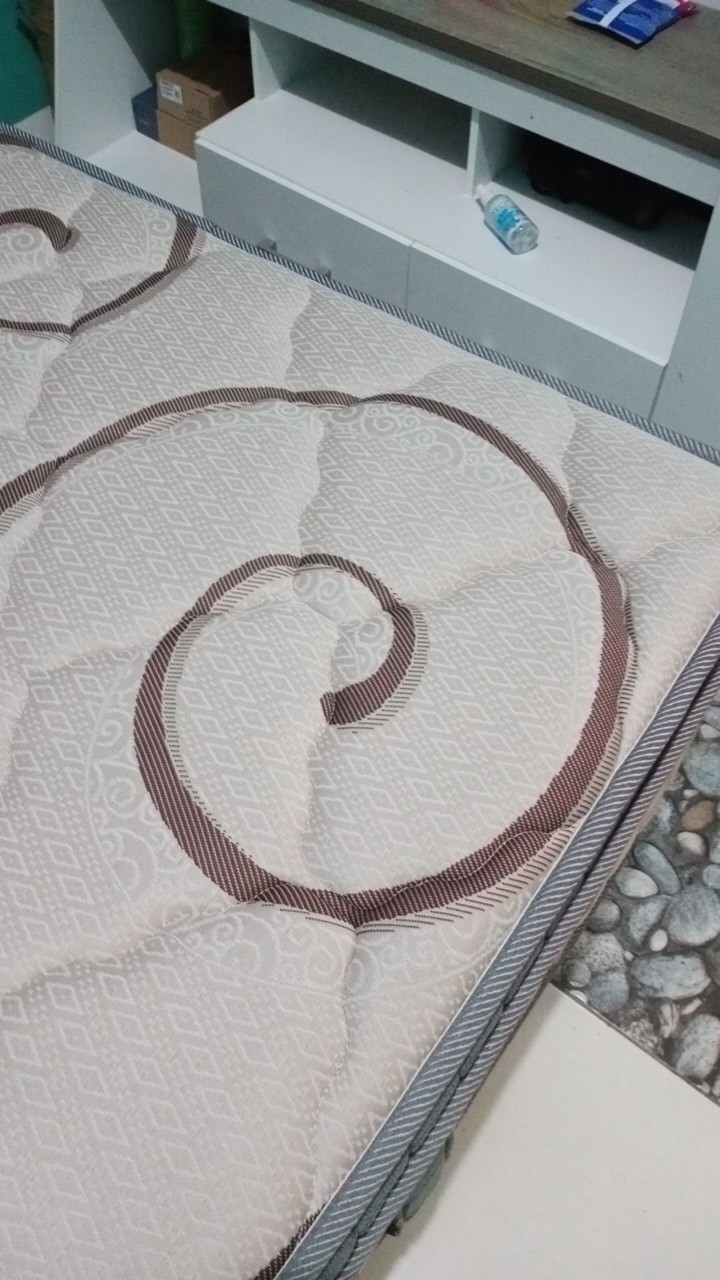 Terlaris Spring Bed Romance Feelings Plush Top 160 X 200 Mattress Only - Jabodetabek