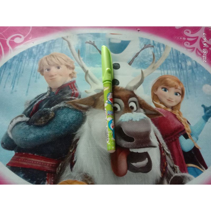 

pulpen gambar frozen dan doraemon
