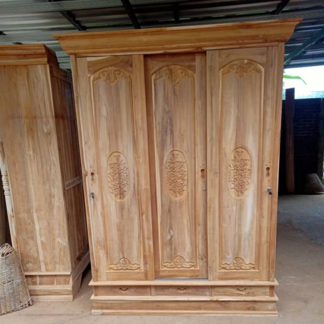 Lemari jati 3 pintu mentahan