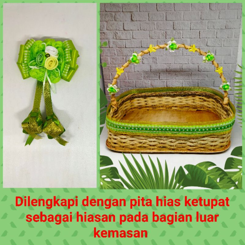 

Keranjang Parcel Hias Ketupat Model Persegi Panjang Ukuran L