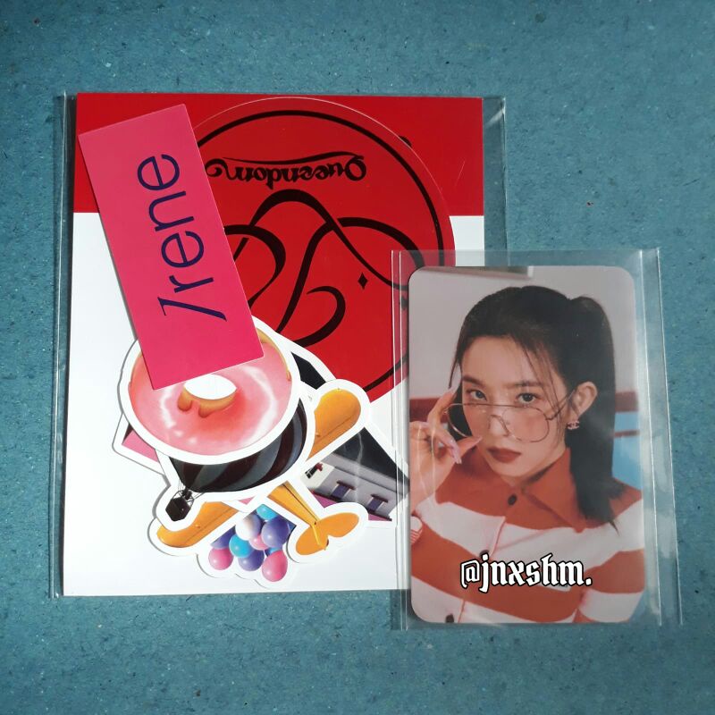 QUEENDOM LUGGAGE STICKER IRENE PHOTOCARD SET FULLSET UNSEALED BOOKED