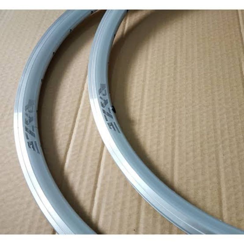 Sepasang Velg 20inch 451 Raze brake line