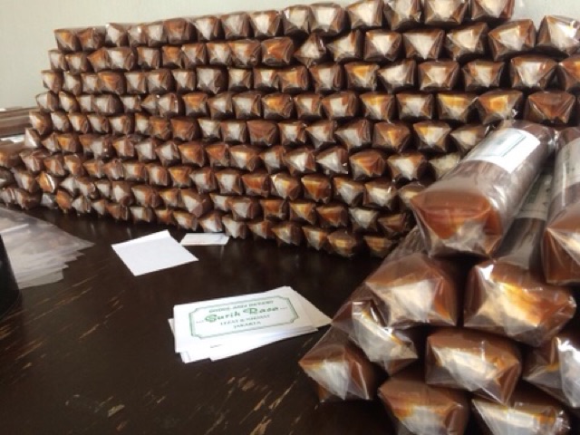 

Dodol betawi / gurih rasa / oleh oleh jakarta /ketanparis