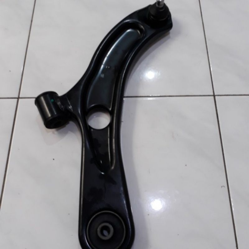 lower arm suzuki splash/original