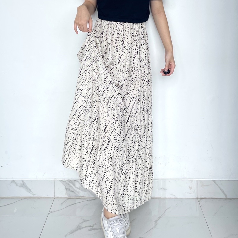 ROK nyaman layer flare skirt bawahan kallyoutfit